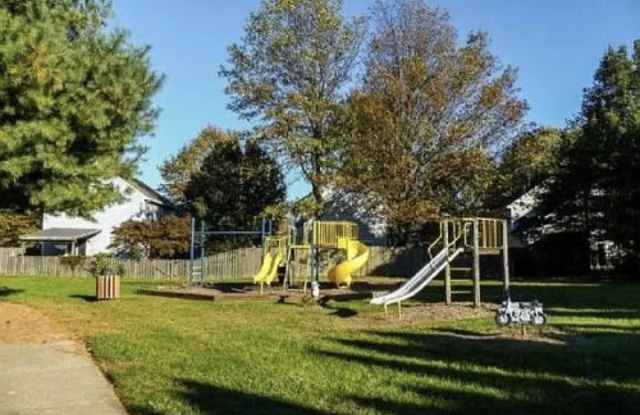 284 Stanford Pl photos photos