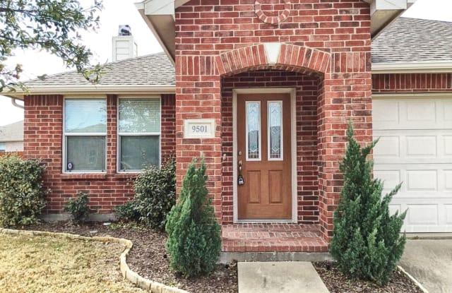 9501 Stanhope Dr - 9501 Stanhope Drive, Frisco, TX 75035
