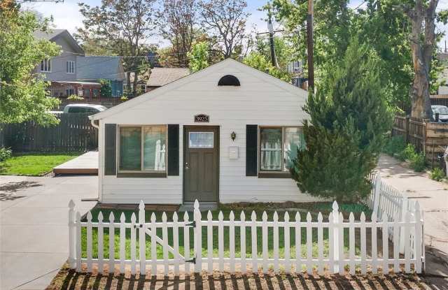 Charming 3BR House in Denver photos photos