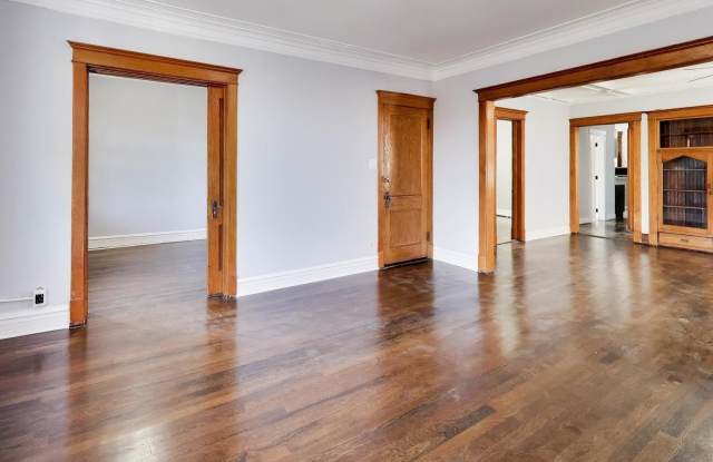 4740 N Drake Avenue Gallery 2