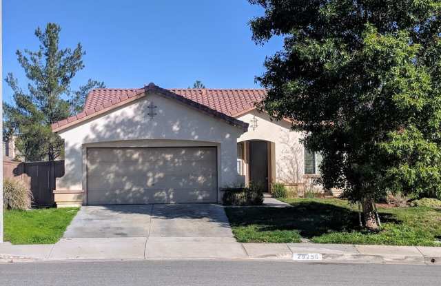 Single Story 3 Bedroom/2 Bath in Murrieta with Large Yard! photos photos
