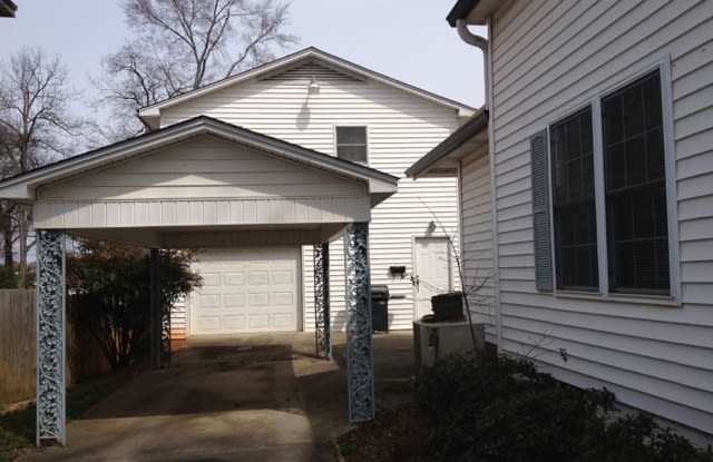 Great Studio Style Home!! Near Downtown! - 213 East Buford Street, Gaffney, SC 29340
