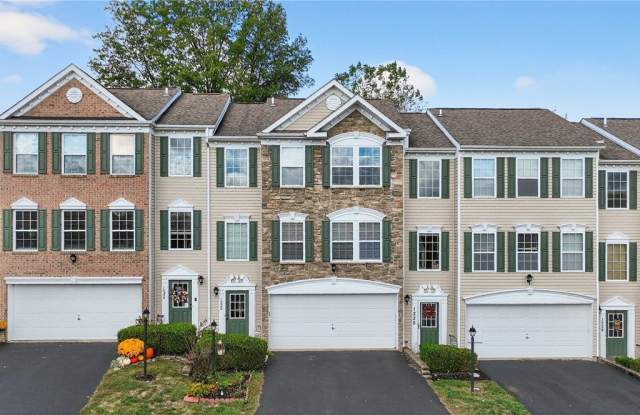 1232 Gneiss Dr - 1232 Gneiss Drive, Allegheny County, PA 15057