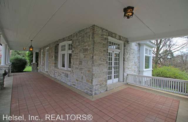 2315 Magnolia Drive Gallery 2