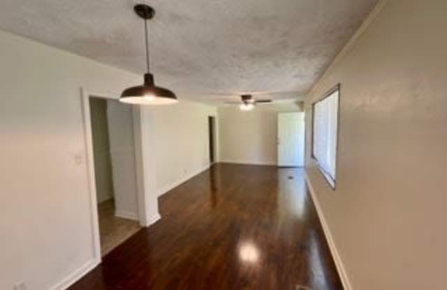 2763 Emerald Dr Gallery 3