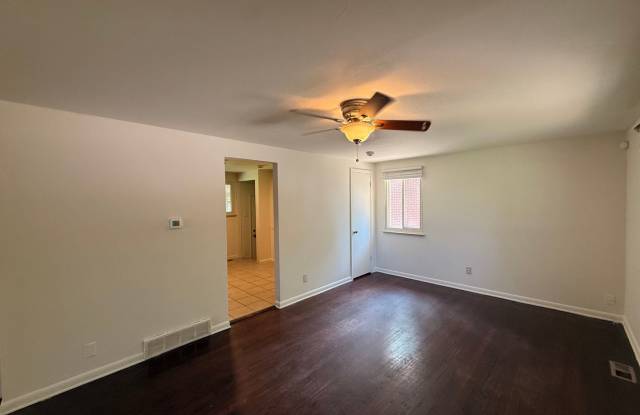 Spacious South Denver Home Near DU, Wash Park & Light Rail!!! Gallery 4