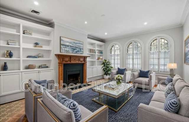 2355 Ashmead Pl NW photos photos