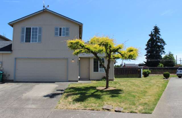 4 bedroom, 2.5 bath home in quiet Scappoose neighborhood photos photos