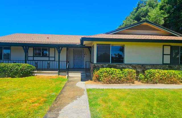 5 bed 2.5 bath Single Story With 3 CAR Garage and A huge secured fenced parking- All pets welcome photos photos