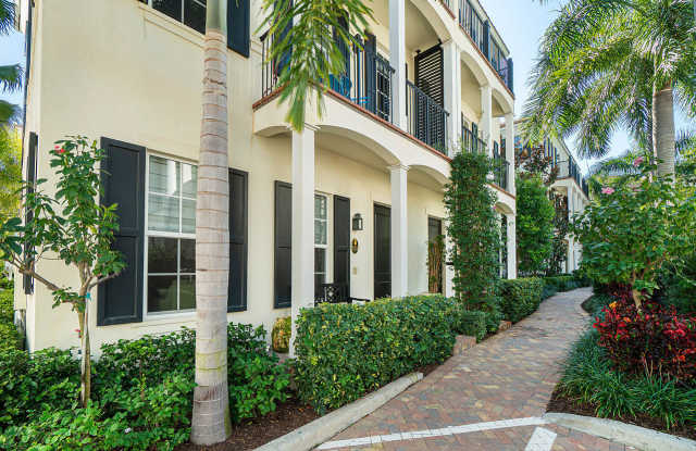 125 Lily Lane Gallery 2