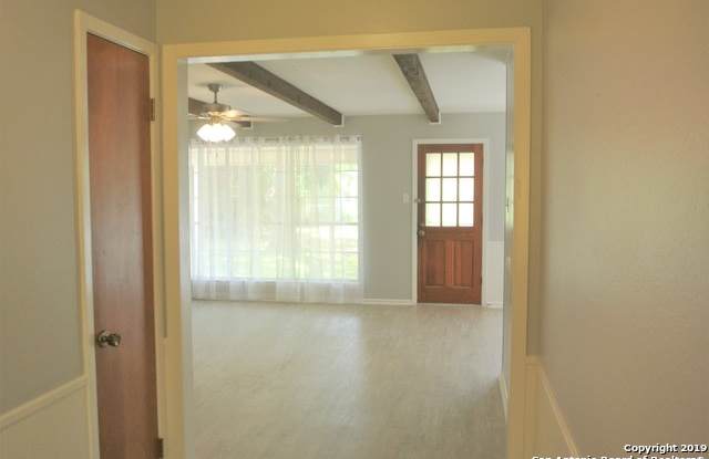321 PRINCE DR Gallery 2
