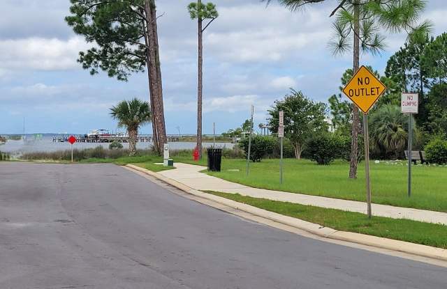 Venetian Villa 2 Bedroom 2 Bath 2 Car Garage w/Waterview! Gallery 3