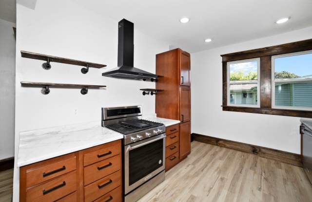 3 Bedroom Custom Neenah Home photos photos