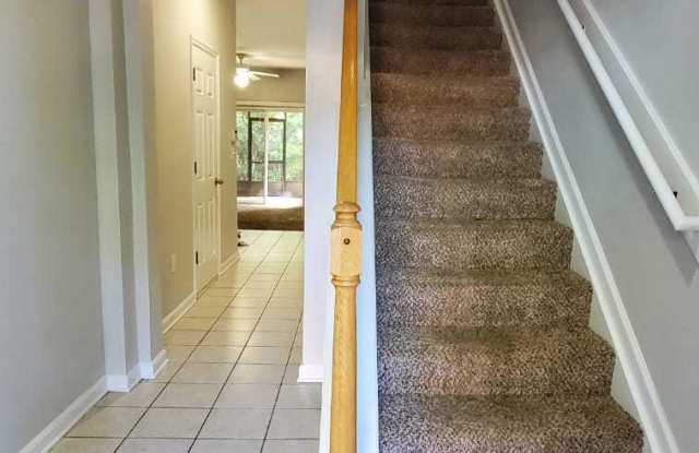5925 PAVILION DR Gallery 4