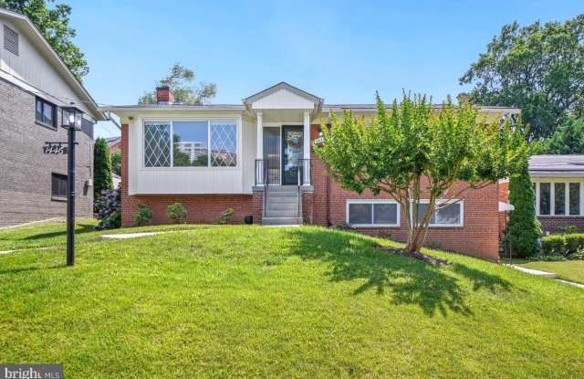 1446 ROXANNA Road NW photos photos