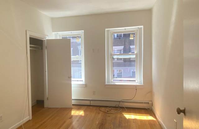 Nicely renovated 2 bed available now. Gallery 4