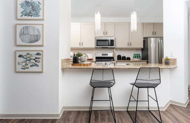 Mira Bella Apartments San Diego Gallery 2