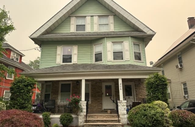 206 Morris Ave - 206 Morris Avenue, Summit, NJ 07901