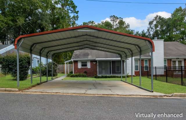 Renovated NW Tallahassee Townhome Gallery 3