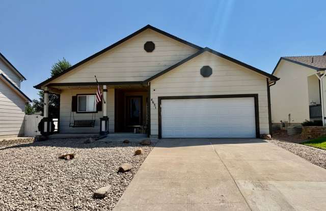 Charming 4-Bed Home with Pikes Peak Views in Security-Widefield photos photos
