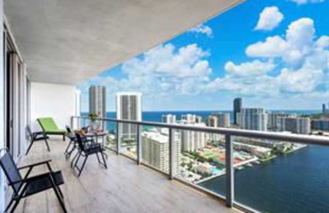 2601 East Hallandale Beach Boulevard photos photos