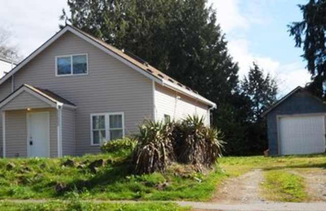 House with Big yard 3bd 1 bath close to Northgate! - 11522 15th Avenue Northeast, Seattle, WA 98125
