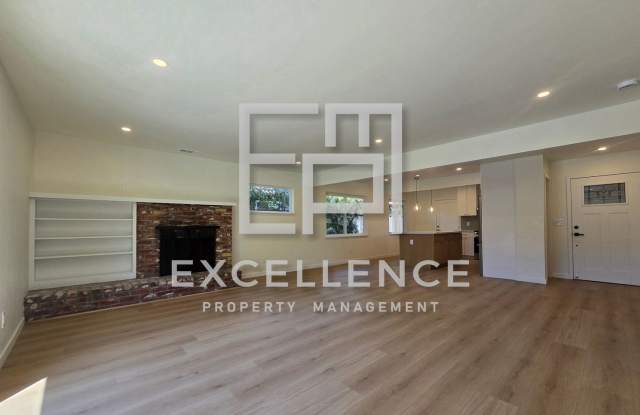 Newly Remodeled Home - Kitchen, floors, paint, everything new! Spacious yard & pets negotiable! Gallery 4
