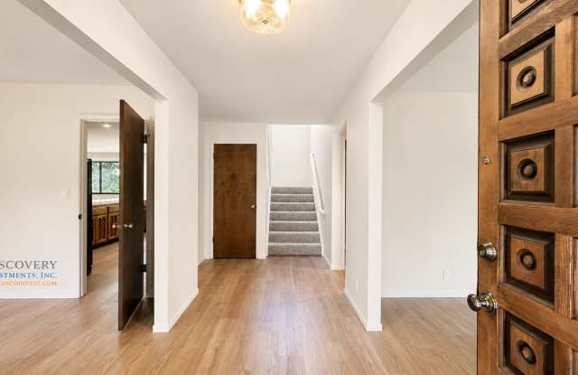 Alamo 5+Bedroom Spanish Contemporary Home Gallery 4