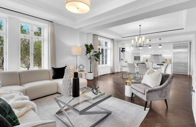 344 W 72nd Street 203 - 344 West 72nd Street, New York City, NY 10023