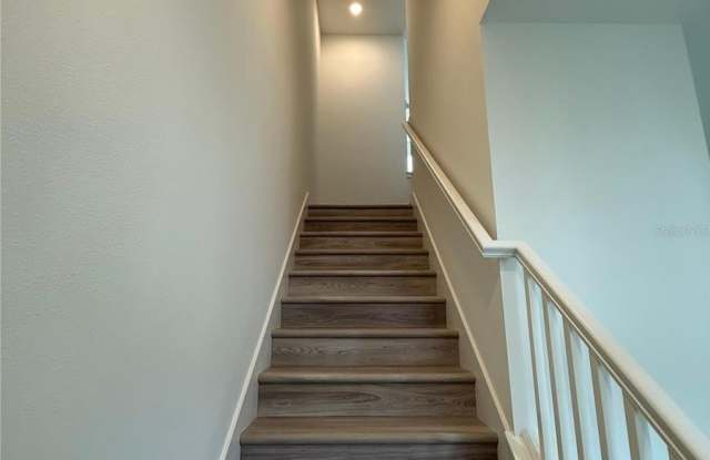 15039 GROVESIDE Road Gallery 4