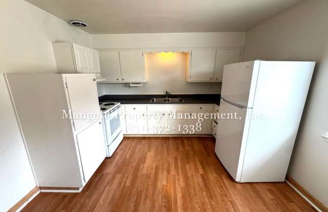 Charming 3-Bed, 2-Bath Home on a Cul-de-Sac with a Spacious Backyard! Gallery 4