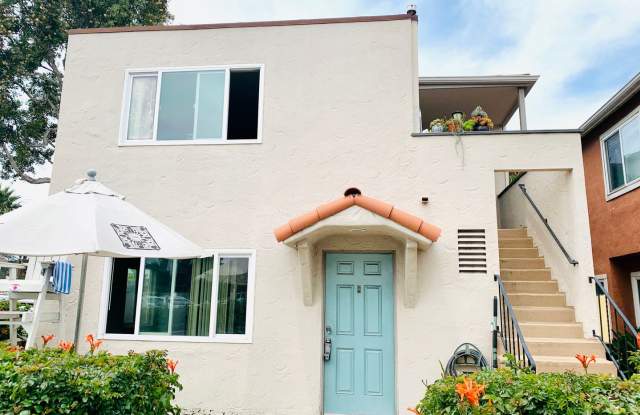 LIVE BY THE BEACH IN MISSION BEACH! 2BR/1BA TOP FLOOR APARTMENT! $2,995/mo! photos photos