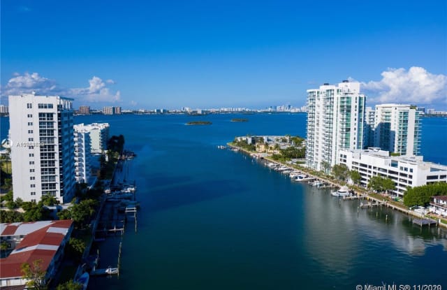 7914 Harbor Island Dr - 7914 Harbor Island Dr, North Bay Village, FL 33141