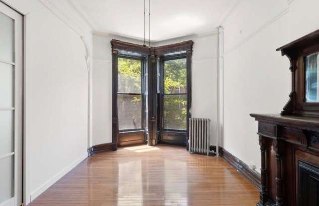 533 Washington AVENUE photos photos