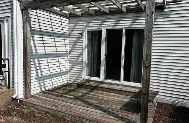 32 Salem Place Gallery 2