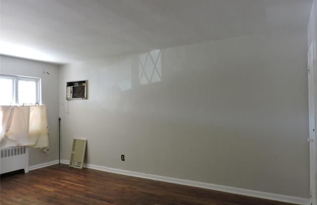 99 Washington Avenue Gallery 2