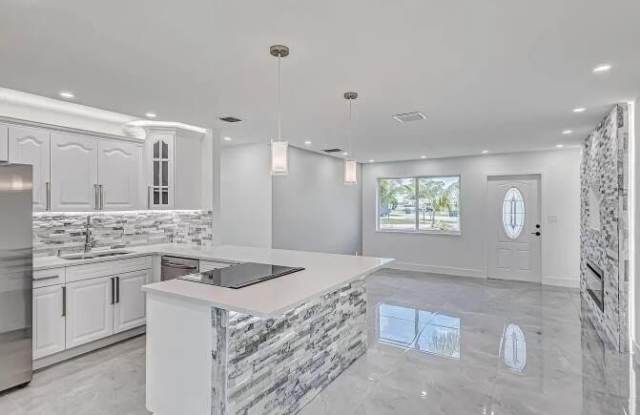 855 Date Palm Drive photos photos