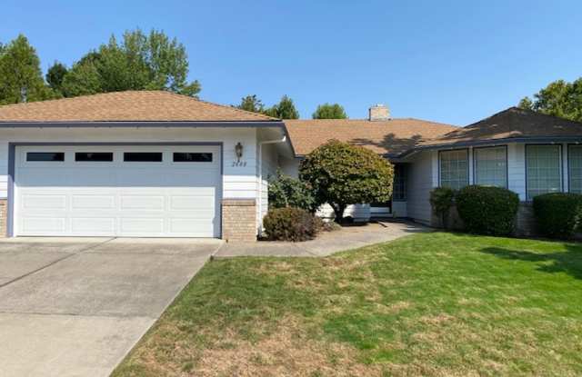 LARGE SINGLE FAMILY HOME, ONE LEVEL W/ FENCED YARD/ RV PARKING: COMING SOON photos photos