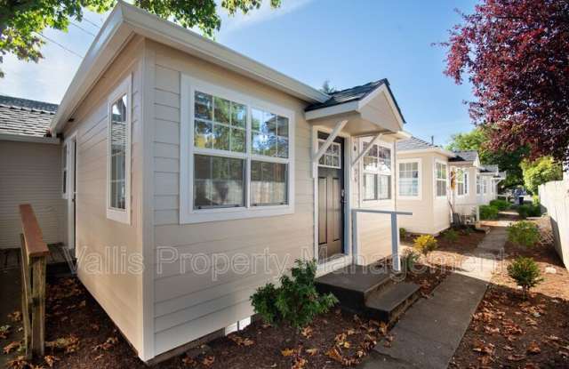 526 19th Street NE photos photos 526 19th Street NE photos photos