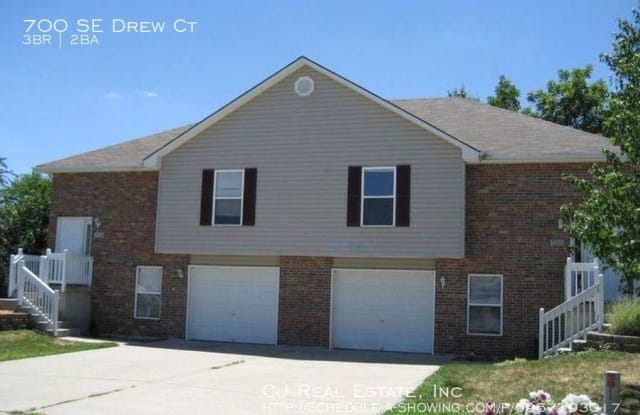700 SE Drew Ct - 700 Southeast Drew Court, Blue Springs, MO 64014