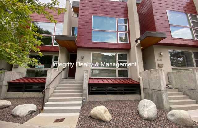 2 Bed/2.5 Bath, 2097 Sqft - 2620 W Front View Cres Dr photos photos