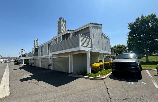 2 Bedroom Condo for Rent in Canyon Country! photos photos