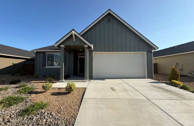GORGEOUS, NEWER REDMOND HOME WITH MOUNTAIN VIEWS!!! photos photos