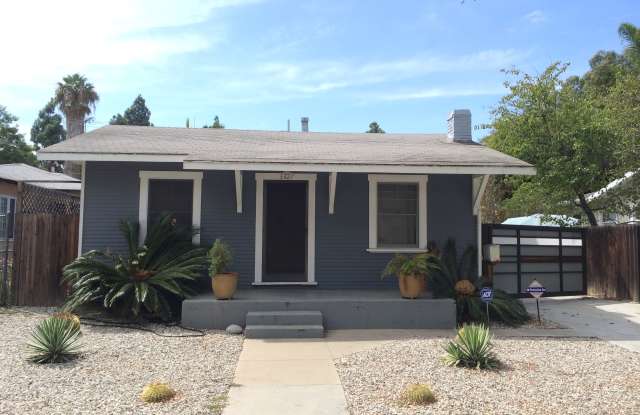 3327 Caroline Avenue photos photos
