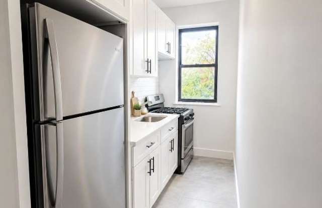 2196 3RD AVE. Gallery 2