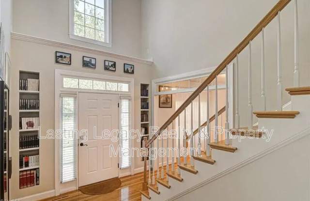 475 Ashbry Run Dr Gallery 3