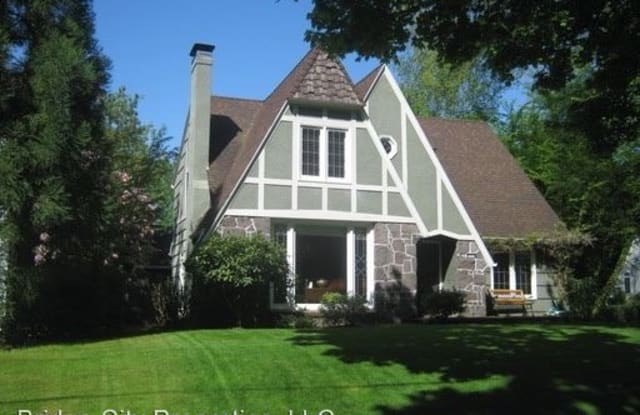 6307 SE 34th Ave. - 6307 Southeast 34th Avenue, Portland, OR 97202