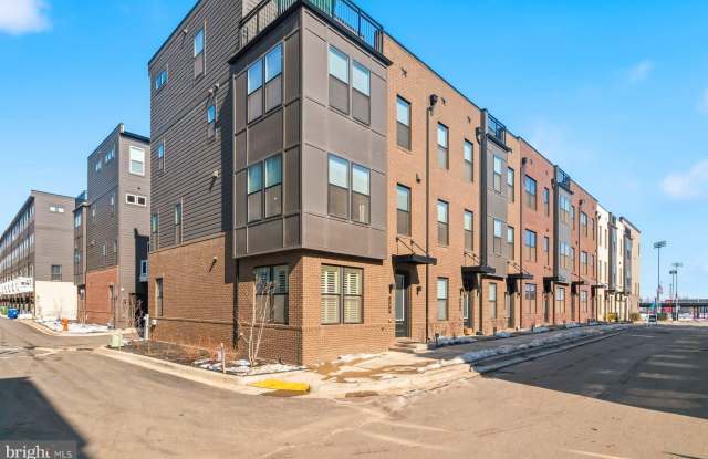 100 GLASS Lane photos photos