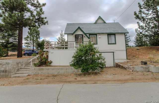 527 Cottage Lane Gallery 2
