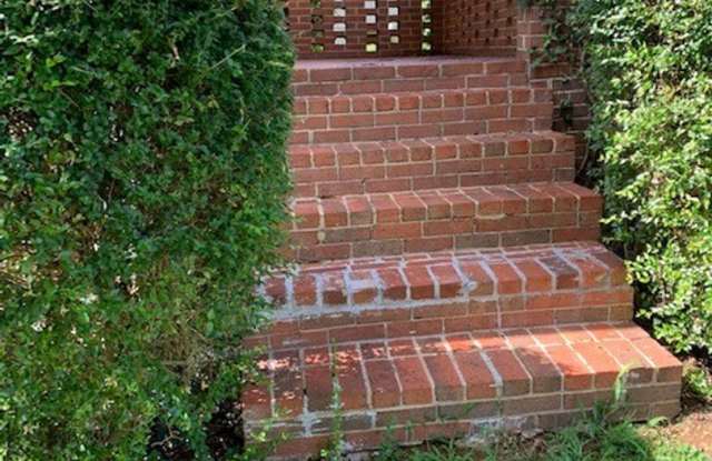Lovely Brick House! Gallery 3